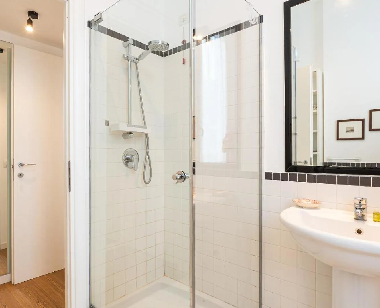 מילאנו Splendid One Bedroom De Angeli 2Nd Fl - Mirable Pm 0*,